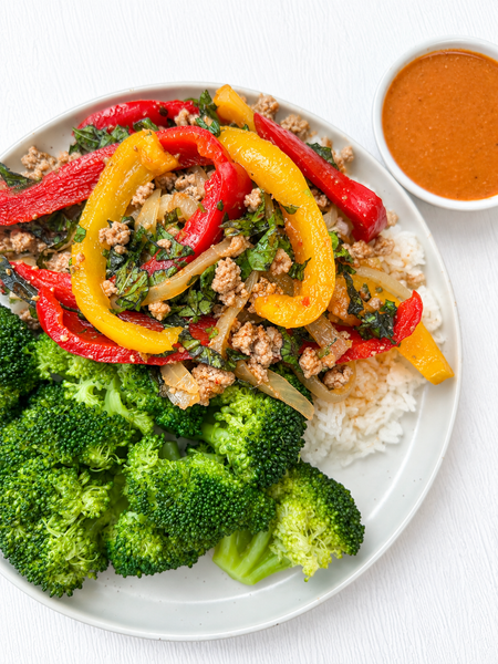 Tuesday (9/15): Thai Basil Turkey Bowl with Sweet Chile Drizzle, Steamed Fresh Broccoli, and Jasmine Rice (Gluten-Free, Dairy-Free)