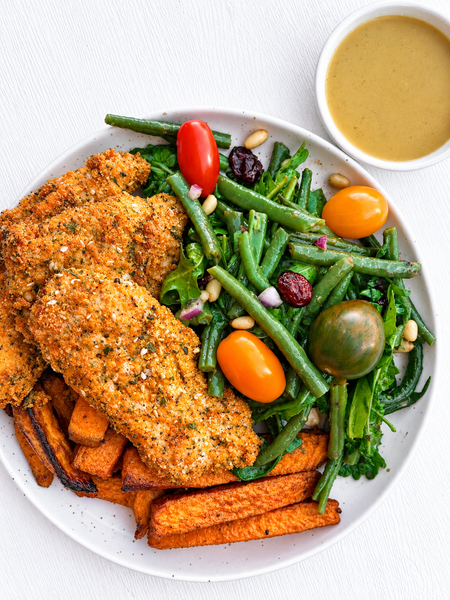 Wednesday (9/16): Everything Bagel Chicken Tenders with Maple Mustard Dipping Sauce, Sweet Potato Fries, and a Green Bean Salad with Balsamic-Basil Vinaigrette (Gluten-Free, Dairy-Free)