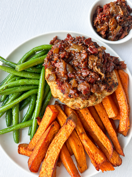 Wednesday (9/16): Seared Turkey Burgers with Bacon Jam, Sweet Potato Fries, and Steamed Fresh Green Beans (Gluten-Free, Dairy-Free)